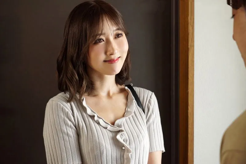 Bà xã về nhà bố mẹ đẻ sau cuộc cãi nhau, người chồng rủ cô bạn thân về nhà tâm sự…